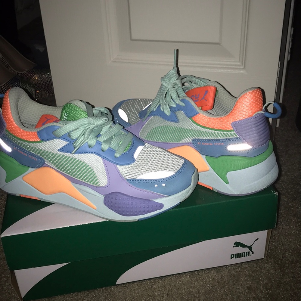 Women sneakers